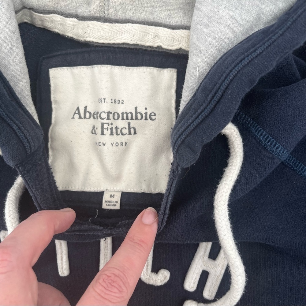ABERCROMBIE & FITCH Navy Logo Hooded Sweatshirt size: Medium - Picture 5 of 7